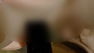 SexyNina123 will den dicksten Dildo reiten