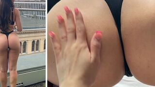 Ganz nackt auf einer Dachterrasse in Berlin... (Lia Fox)