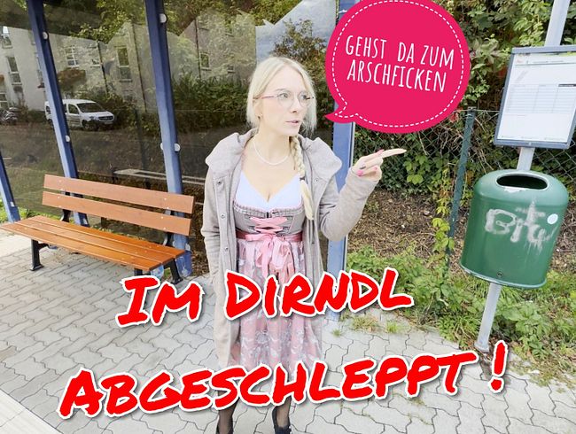 Dirndl Luder Vivi-Vallentine will in den Arsch gefickt werden