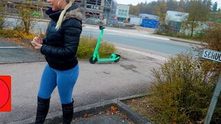 Daynia pisst in die Jeans beim Dreiloch Bums